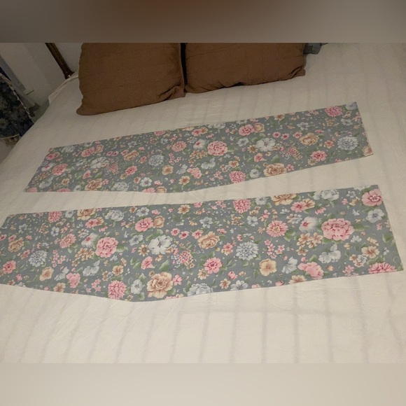 2 Vintage floral window valances 56” length - Picture 7 of 15